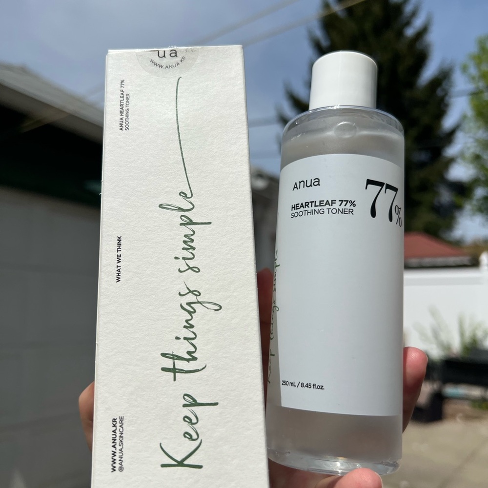 Heartleaf 77% Soothing Toner - White